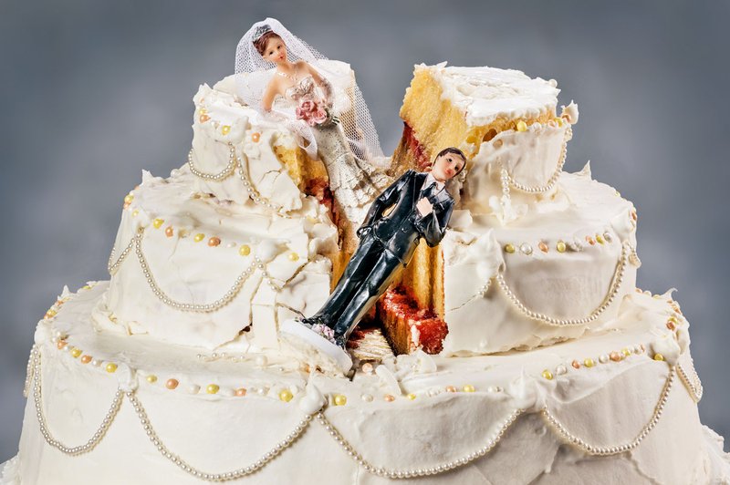 Darjo razmišlja: Kaj pa, če poroke ne bi več obstajale? (foto: Shutterstock)