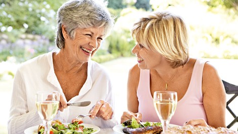6 vrst hrane, ki močno poslabšajo menopavzo
