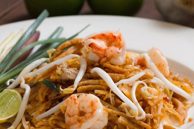 Pad thai s kozicami