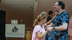 #vztrajam ambasadorka Maja pleše salso