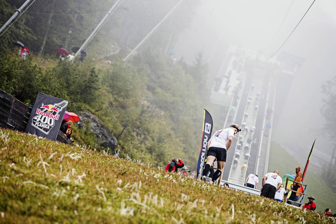 Red Bull 400: Ste pripravljeni na najtežjo tekaško preizkušnjo na 400 metrov?