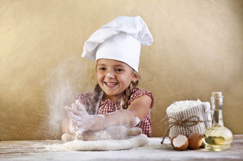 Brezplačna delavnica Fala slončka: Otroci pečejo najboljše pice (foto: Shutterstock)