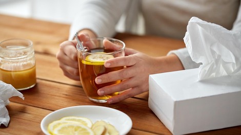 Zakaj čaj z limono ni učinkovito zdravilo proti prehladu