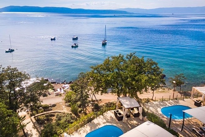 Namig za jesenski morski oddih – Kamp Njivice na otoku Krk