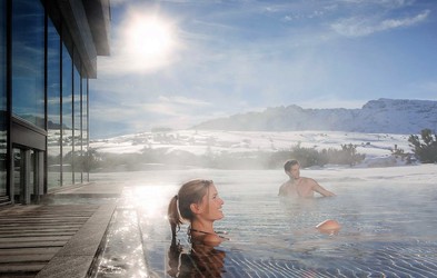 Kjer se toplice srečajo z vrelcem: Aqua Dome na Tirolskem