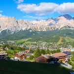 Cortina D'Ampezzo - zimski raj za ljubitelje belih strmih (foto: Profimedia)