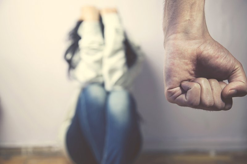Še vedno vsaka 5. ženska postane žrtev nasilja! (foto: Shutterstock)