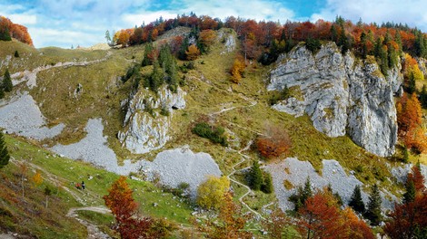 Ideja za izlet: Ratitovec - kjer je eden najlepših razgledov v slovenskih gorah