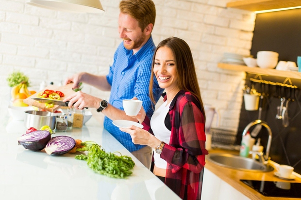 Bi si vsak dan doma pripravil/a zdrav obrok Koliko časa v resnici potrebujete: 30 minut. V spletu kar mrgoli predlogov …