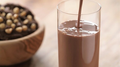 Zakaj bi morali po treningu piti čokoladno mleko?