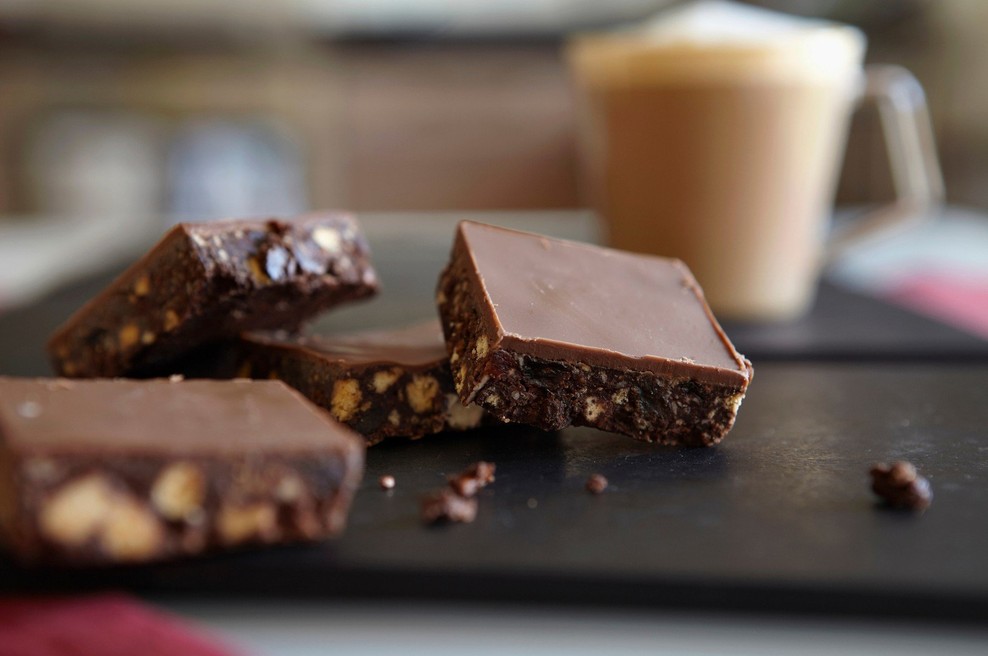Brownie za zajtrk  (iz 4 sestavin, brez sladkorja in brez peke) (foto: Profimedia)