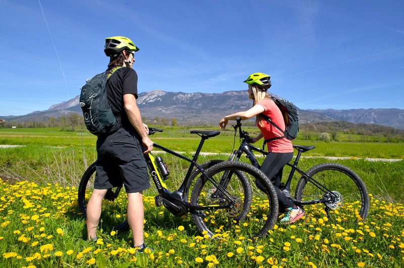 Ideja za izlet: E-kolesarjenje po Vipavski dolini (foto: Marko Repše)