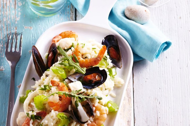 Recept, ki spomni na poletje: Rižota z morskimi sadeži