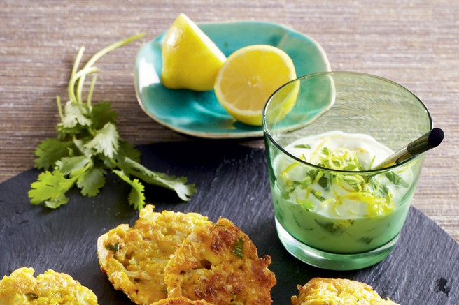 Cvetačne kari palačinke z limonino pomako
