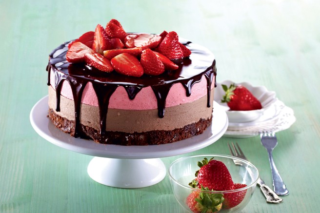 Kremna torta z jagodami