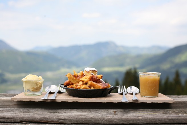 Degustacija avstrijskih dobrot med pohodom na Osojščico