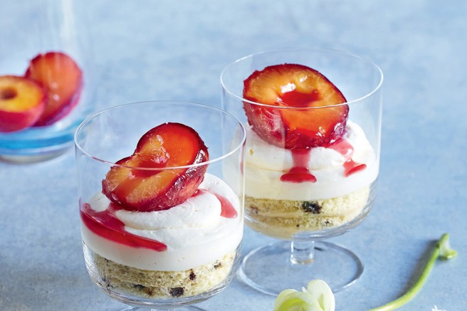 Trifle s karamelnimi breskvami