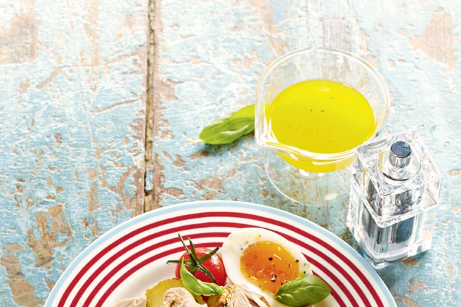Mediteranska tunova solata