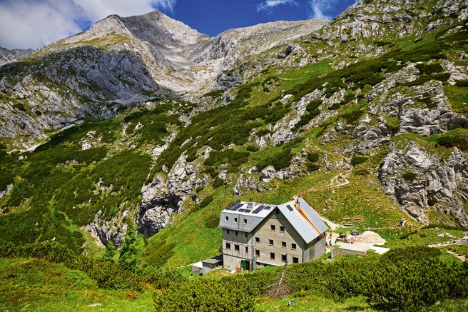 V planinskih kočah je mogoče koristiti turistične bone (+ odpiranje planinskih koč in drugi ukrepi)