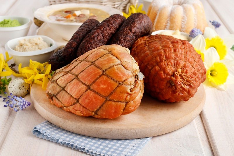 Obedi in obredi Pomurja: Šunka, pečena v medu, postrežena z bučnim pirejem (foto: Profimedia)