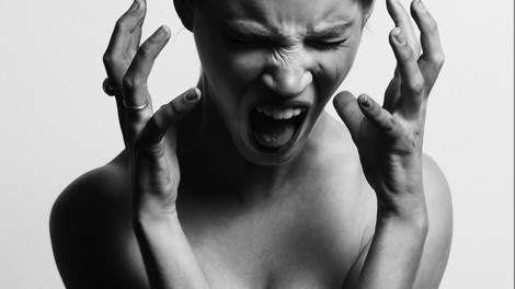 Dva načina, kako se soočiti z jezo v službi in doma