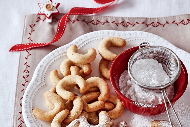 Recept za pokušino iz revije Piškoti: Večna klasika - vanilijevi rogljički!
