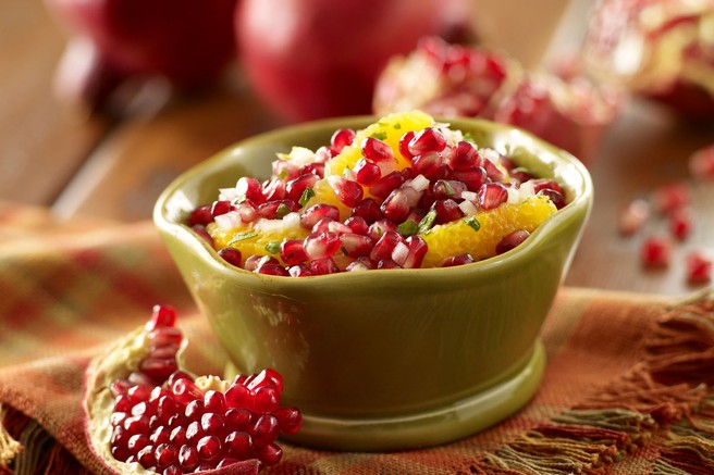 Slasten recept: Zimska sadna salsa s cimetovim čipsom