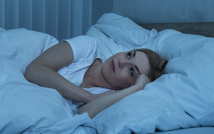 7 vprašanj, ki bi si jih morali zastaviti vsi, ki težko zaspite