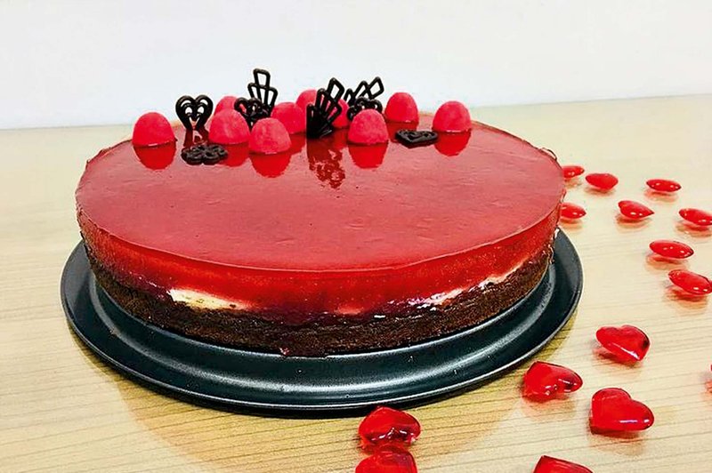 Torta rdeča fantazija (foto: osebni arhiv)
