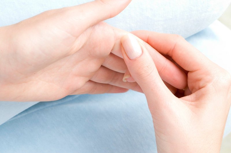 Trik s prsti, s katerim boste v trenutku premagali negativna čustvena stanja (video) (foto: Profimedia)