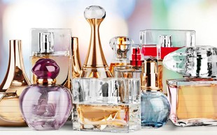 Kakšen parfum je pravi za vas? Izvedeli boste s pomočjo kviza!