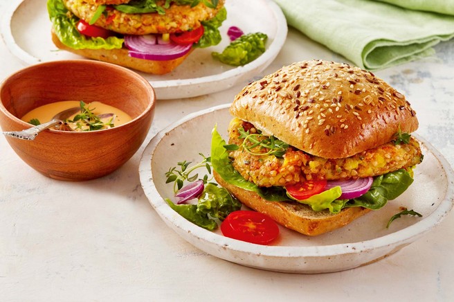 Ajdov burger s pomako