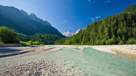 7 naravnih čudes Slovenije, ki jih obiščite to poletje