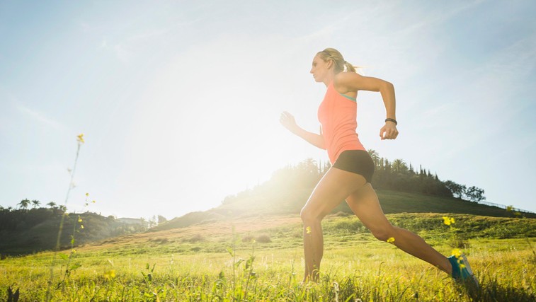 Zakaj lažje tečete zjutraj in zakaj tako težko zvečer – oziroma obratno? (foto: Profimedia)