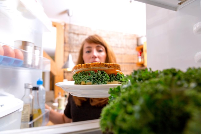 JETRA so kot osebni filtrirni sistem telesa. Imajo regenerativne lastnosti, pomagajo pri odstranjevanju toksinov in težkih kovin, pri prebavi in ohranjajo zdravo kri. Če želite poskrbeti, da vaša jetra ne bodo preobremenjena, vam predstavljamo nekaj živil, ki lahko k temu odlično pripomorejo. Katera so? ➡️