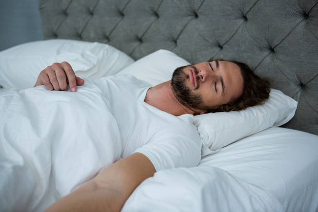 POSKRBITE ZA 7 DO 9 UR SPANCA Saj veste, kako pomemben je spanec? In kaj se dogaja z vašim telesom, …