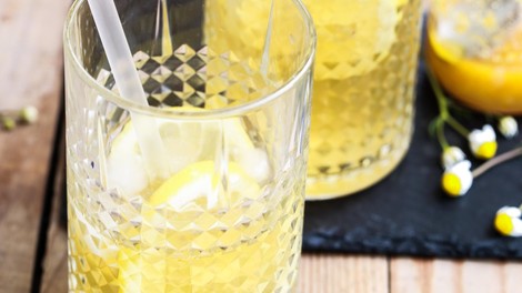 V limonado dodajte ščepec te začimbe in jo popijte na tešče: znebili se boste težave, ki pesti mnoge