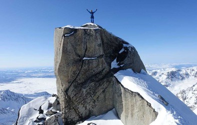 Slovenska alpinista prva osvojila 3 vrhove Aljaske