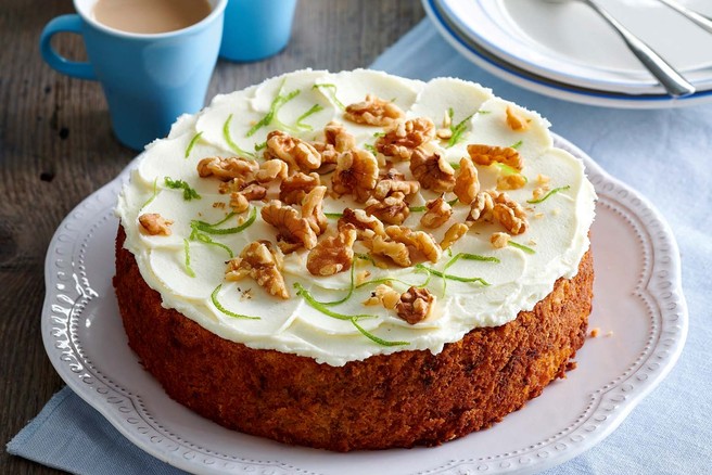 Bananina torta z limetino kremo