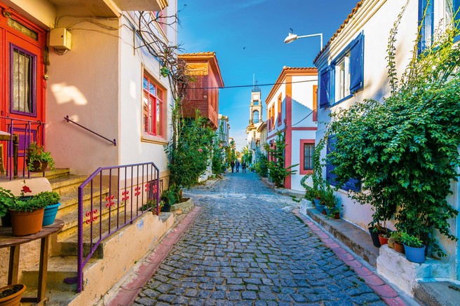 Ne toliko znani mali mediteranski otoki, ki jih je vredno obiskati vsaj enkrat v življenju