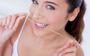 Higiena ust je ključna, saj se bakterije iz ust lahko naselijo tudi v drugih organih telesa