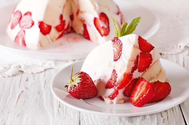 Kremna torta z jagodami
