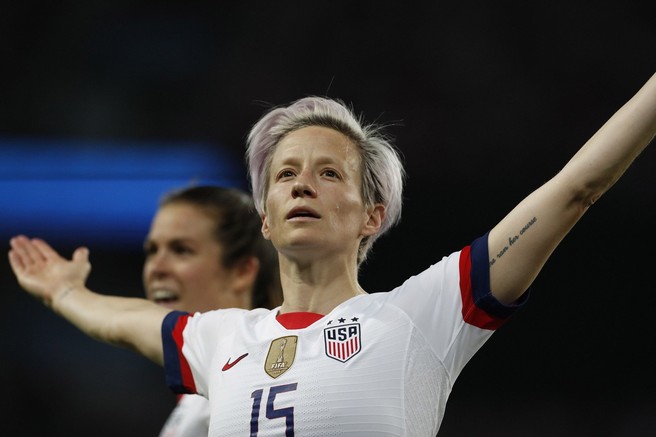 Američanka Megan in Brazilka Marta - zvezdnici ženskega nogometa