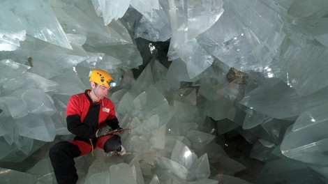 V Španiji zdaj dostopna največja kristalna jama na svetu