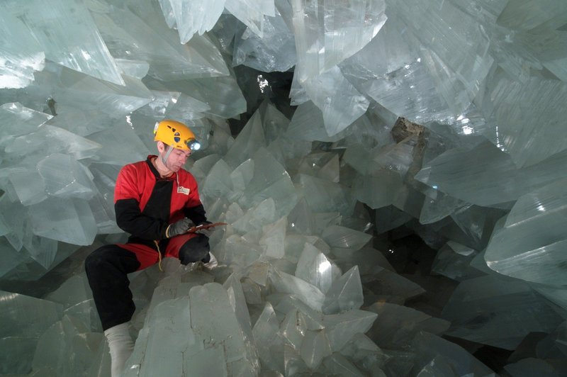 V Španiji zdaj dostopna največja kristalna jama na svetu (foto: Profimedia)