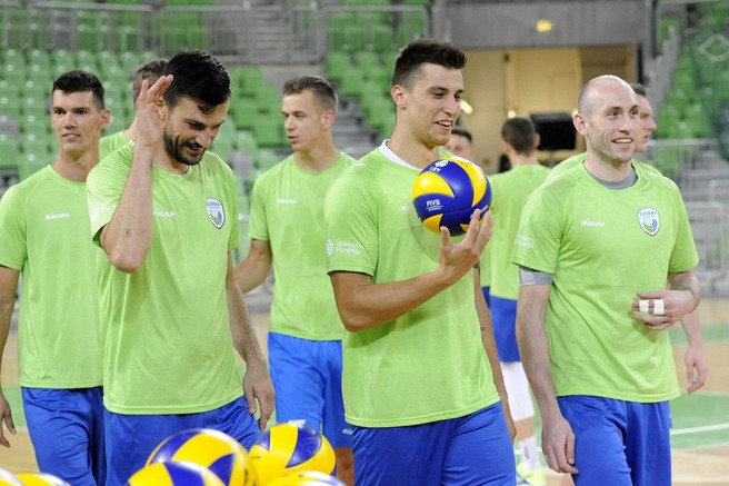 Slovenski odbojkarji po olimpijsko vozovnico