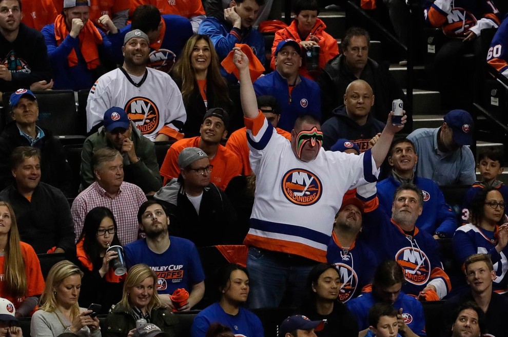 New Yorški derbiji New York je edino mesto v ZDA, ki ima mestne derbije v vseh štirih najpomembnejših profesionalnih ligah. …