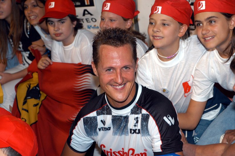 Michael Schumacher v bolnici na skrivnostnem zdravljenju (foto: Profimedia)