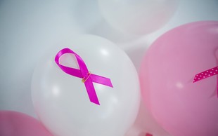 Roza oktober: Katere znane osebnosti so se spopadle z rakom dojk?