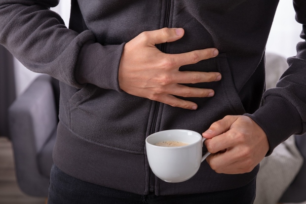 KAVA Še posebej, če imate trebušno gripo, saj kava deluje kot odvajalo in še dodatno dehidrira vaše telo. Imunski sistem …
